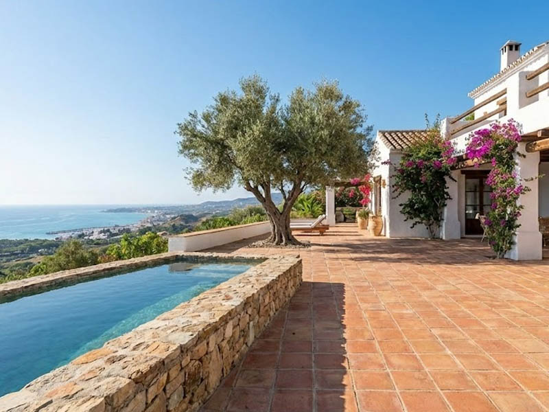 Tipos de Propiedad en venta en la Costa del Sol con vista al mar